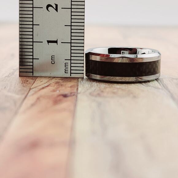 Mens Ring Silver 7MM Geometric Pattern Black Carbon Fiber Inlay Band Ring sz 12 - Picture 4 of 4